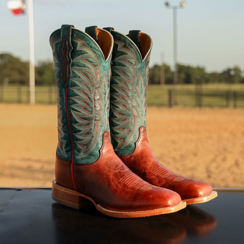Shop Best Selling Cowboy Boots, Apparel & Accessories | Justin Boots