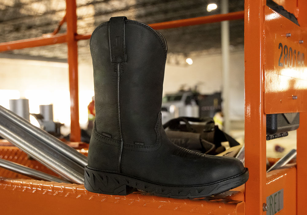 Shop Best Selling Cowboy Boots, Apparel & Accessories | Justin Boots