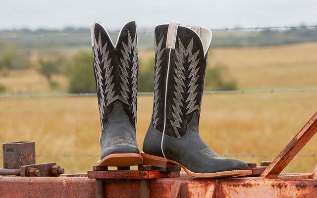 Snake boots bass pro clearance