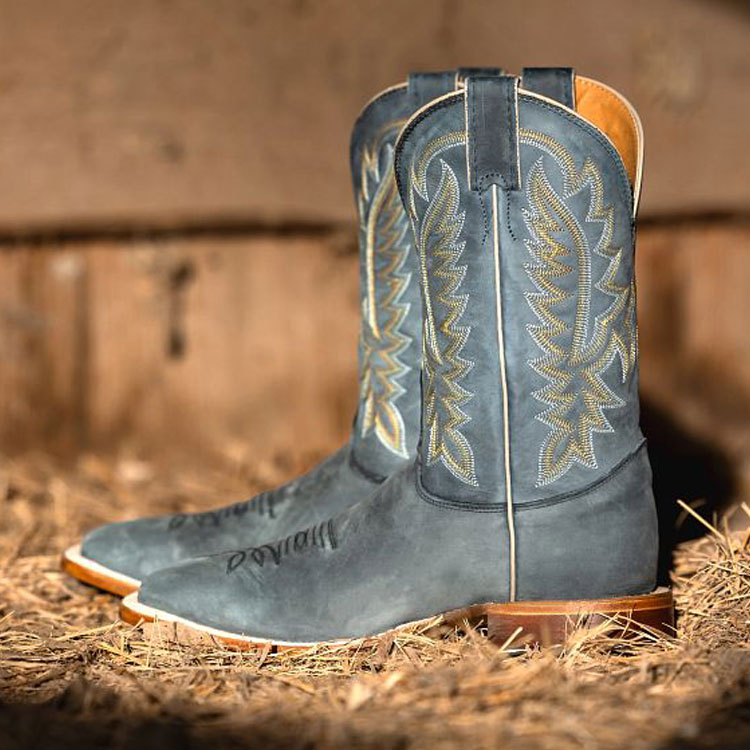 Rancho 11-inch western boots in weathered grey. Shop Rancho.